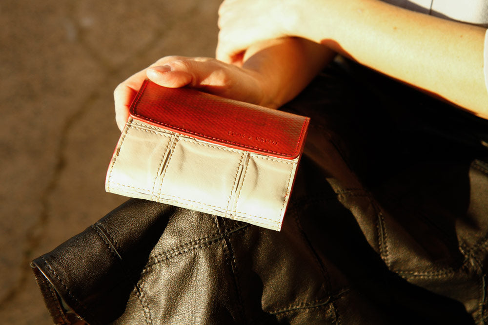 FOLDING PURSE - BLACK | WHITE