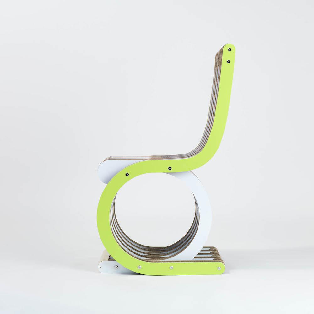 PREZZO SU RICHIESTA - Twist Chair - sedia in cartone e legno laccato colorato
