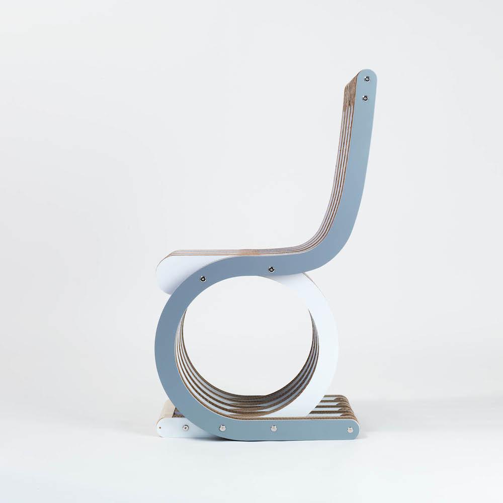 PREZZO SU RICHIESTA - Twist Chair - sedia in cartone e legno laccato colorato