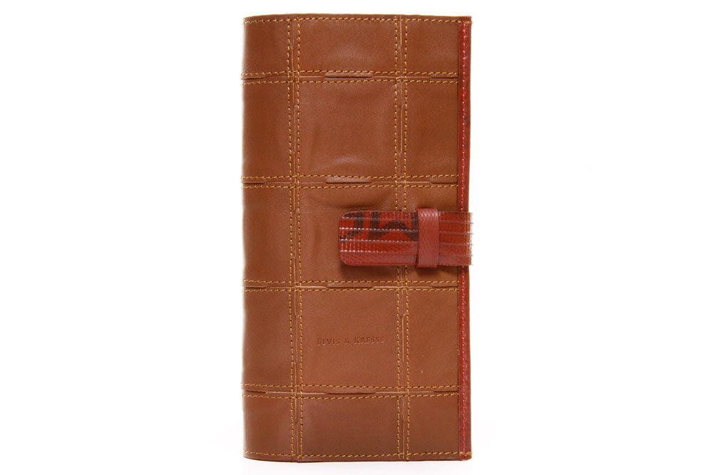 TRAVEL WALLET FIRE & HIDE | COGNAC